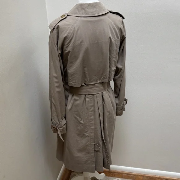 BURBERRYS Vintage Classic Tan Trench Coat- 8 Long - Picture 3 of 17